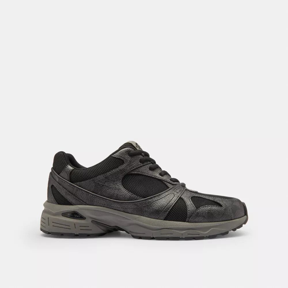 Sportsneakers i Signature Canvas