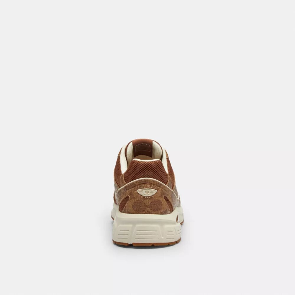 Sportsneakers i Signature Canvas