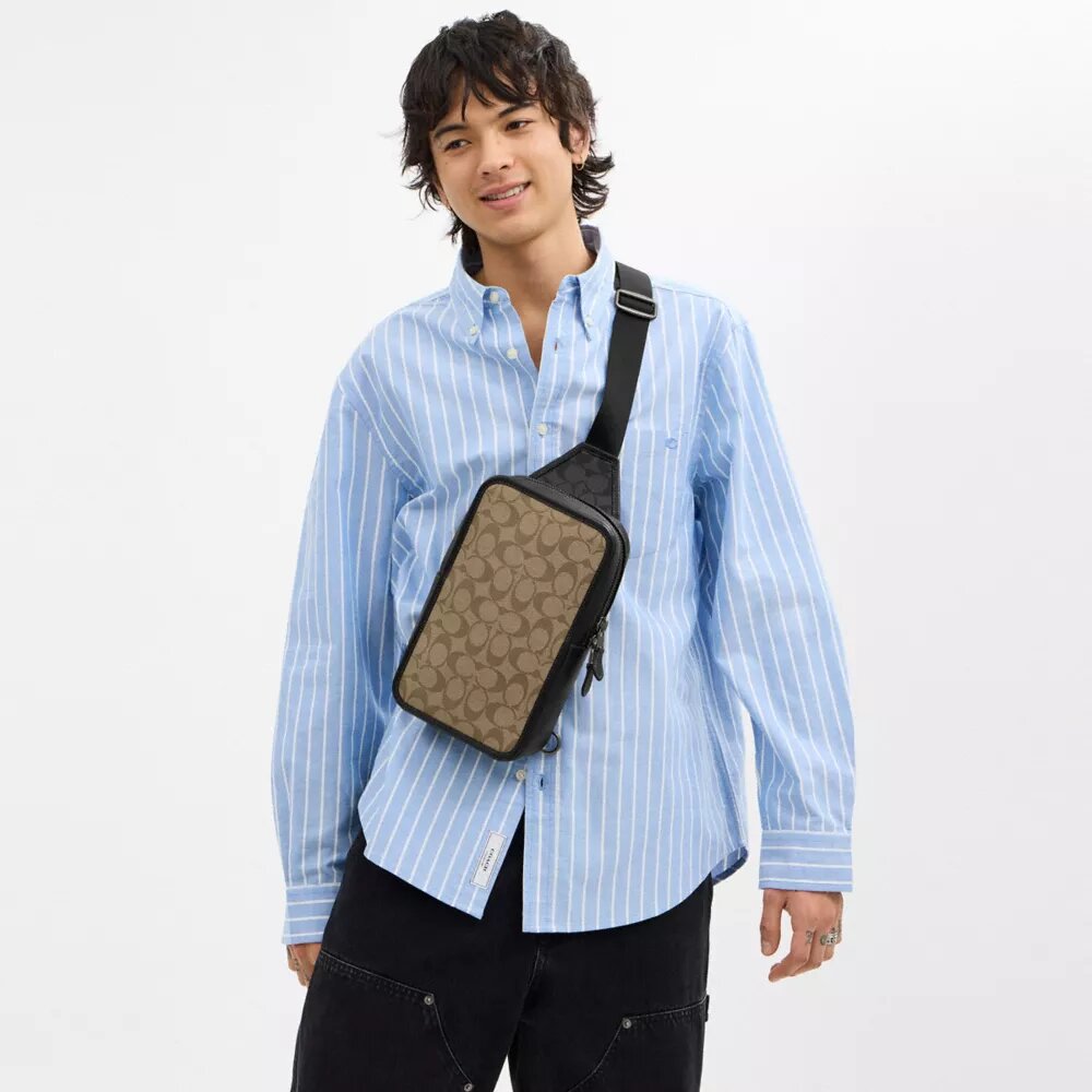 Sullivan Pack i blockmönstrad Signature Canvas