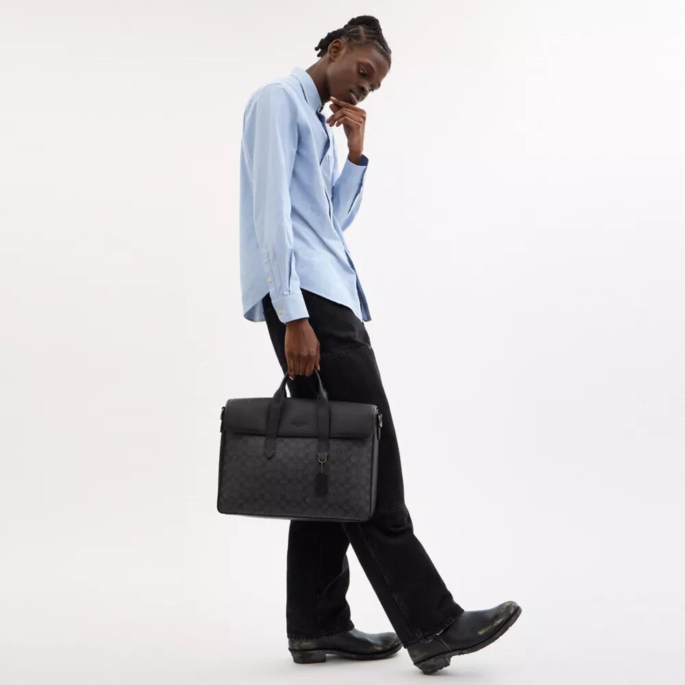 Sullivan Portfolio Brief i Signature Canvas