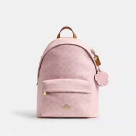 Taylor liten ryggsäck i Signature Canvas med smycken