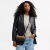 Teri Mini-crossbodyväska i Ombre Signature Canvas