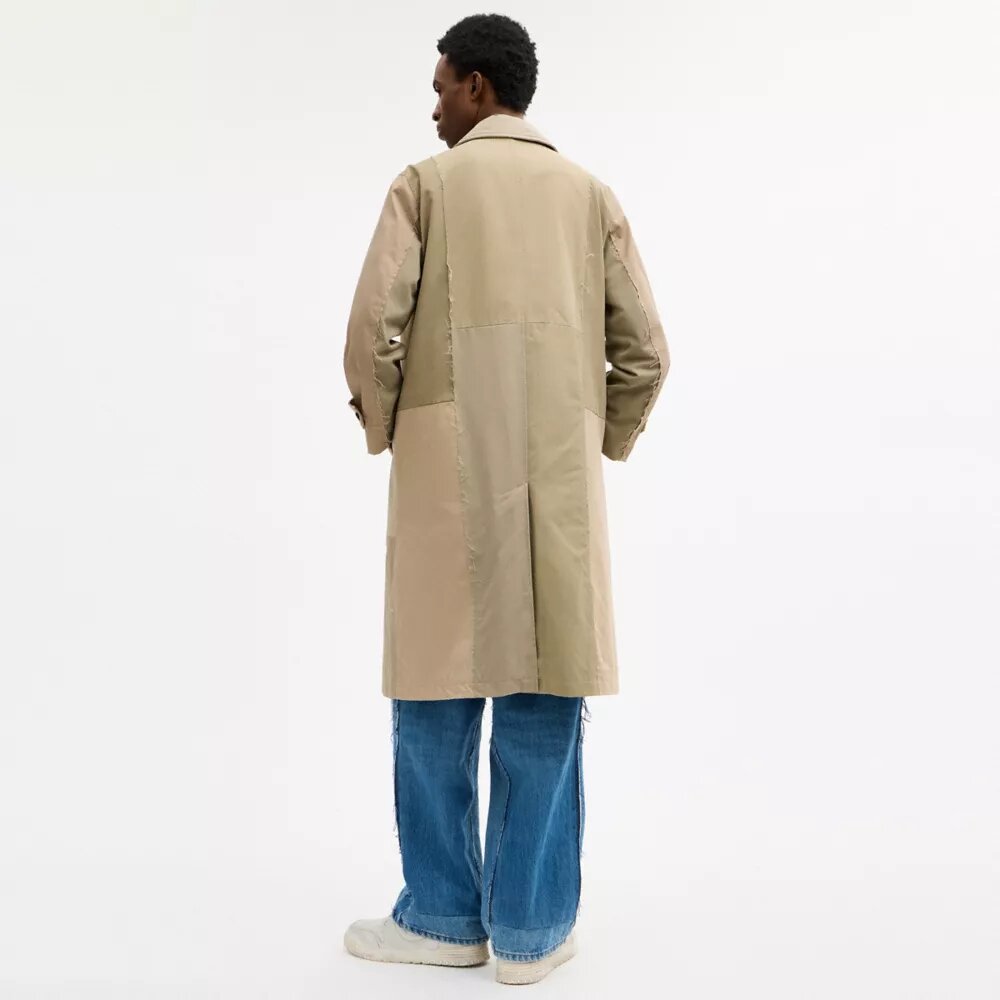 Trenchcoat av återanvänd bomull