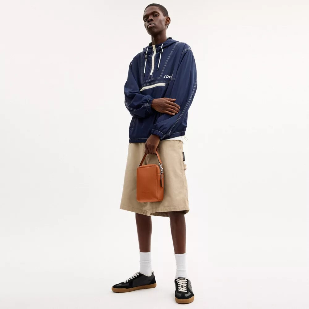 Tristan crossbody-väska 14