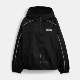 Vindjackor i återvunnen polyester